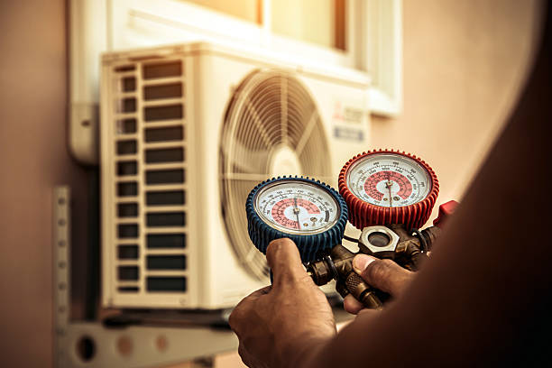 Professional Ductwork Repair technician working in Morrison, IL